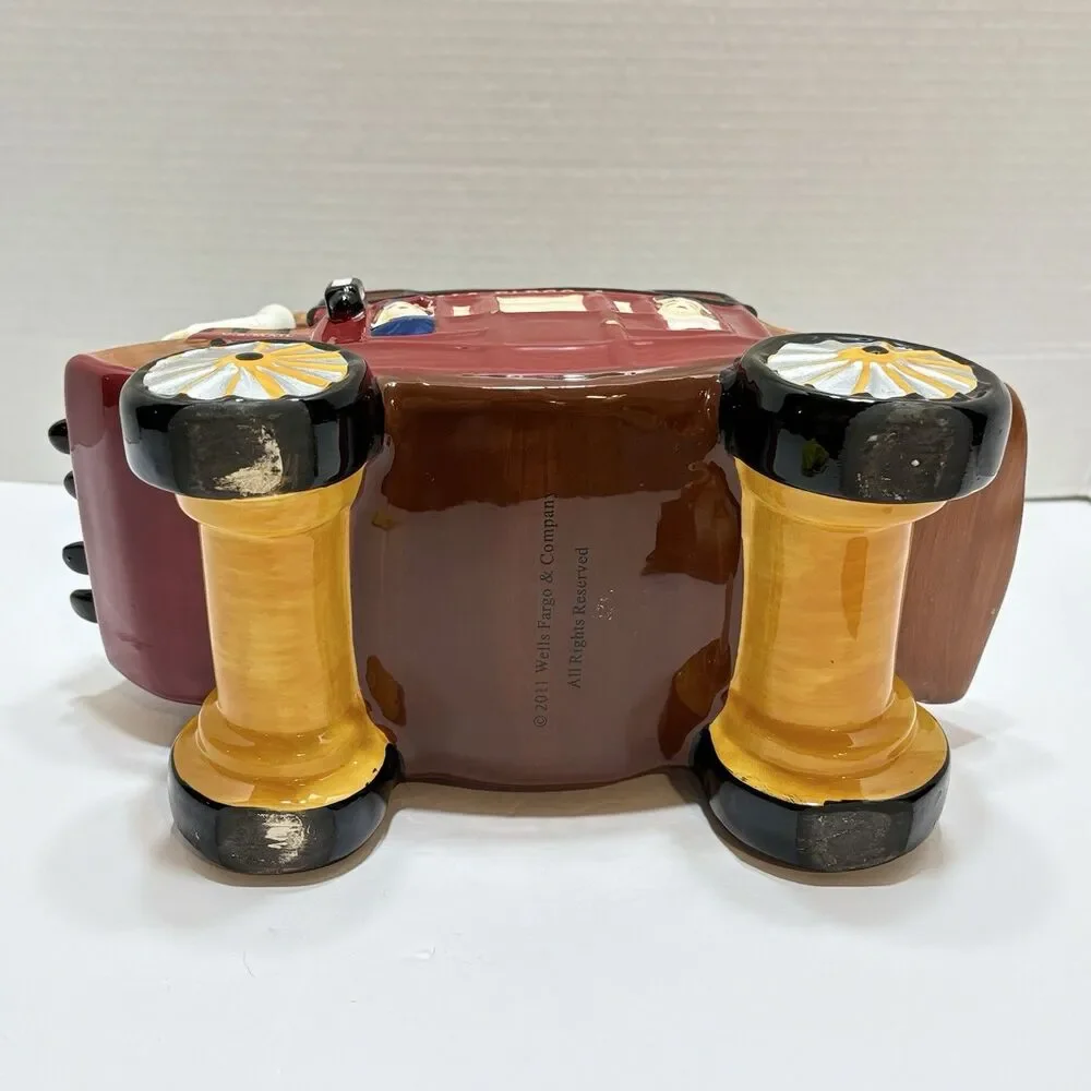 WELLS FARGO & COMPANY (U.S. MAIL) Stagecoach Ceramic COOKIE JAR (2011) READ